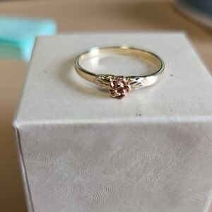 Elegant Yellow And Rose Gold Flower Ring.  Black Hills Gold.